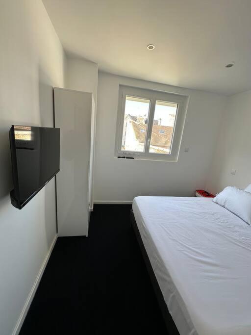 Appt De Standing Centre Ville Tarbes Bagian luar foto